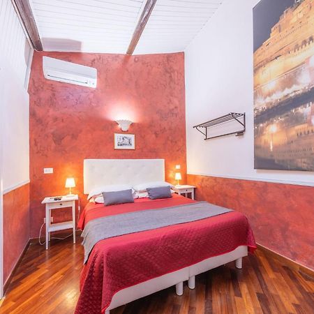 Room In Bb - Skylight Double Room In History House Rome Extérieur photo